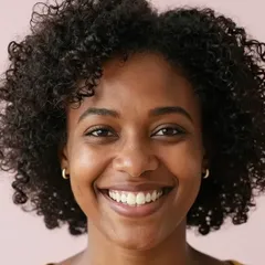 Amina, påhittad 30-åring